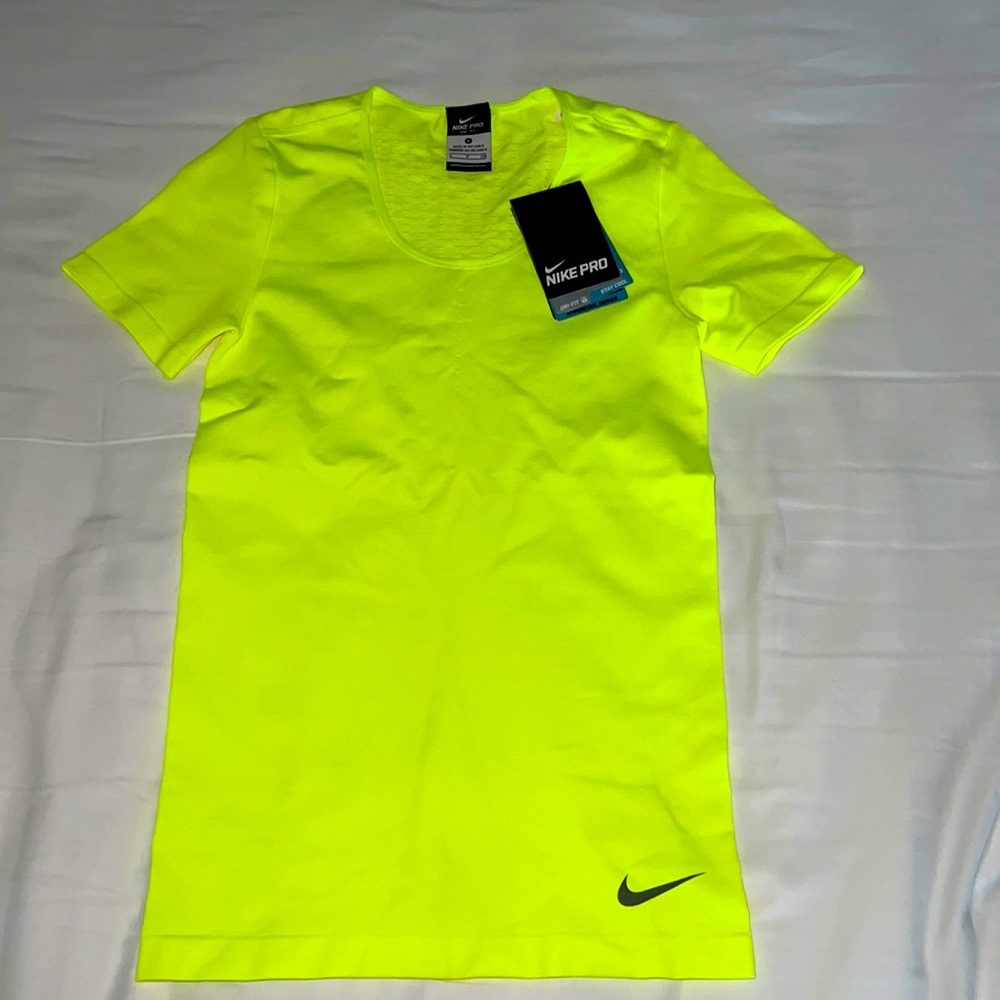 Nike Pro Dri-Fit Shirt size Small